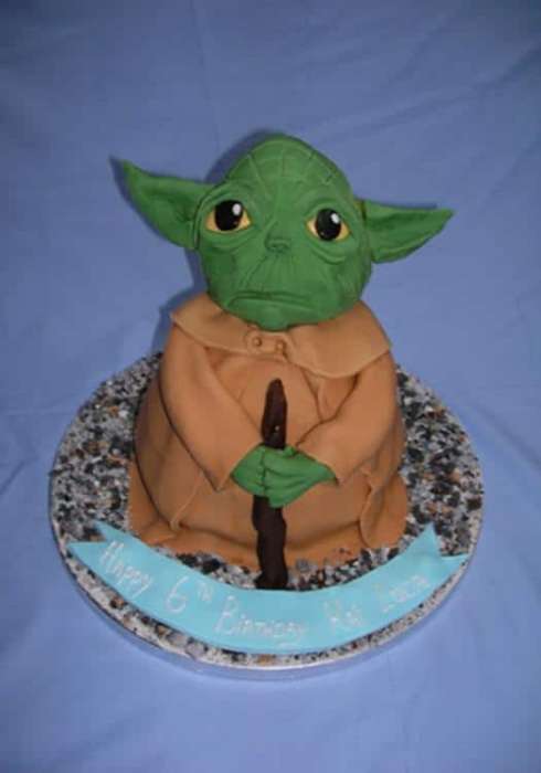lg_Yoda Cake 2 (Copy)