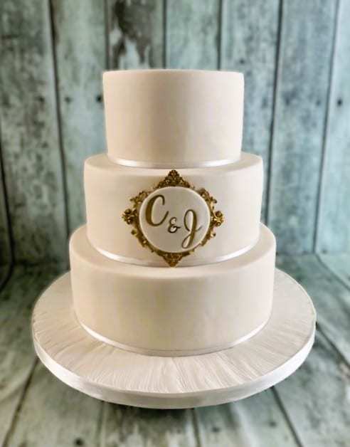 wedding cake gold and white , Carol , Timeless collection wedding all inclusive package