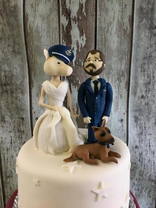 sugar bride and groom wedding cake topper