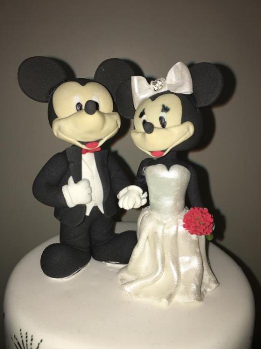 micky and mini sugar cake toopper