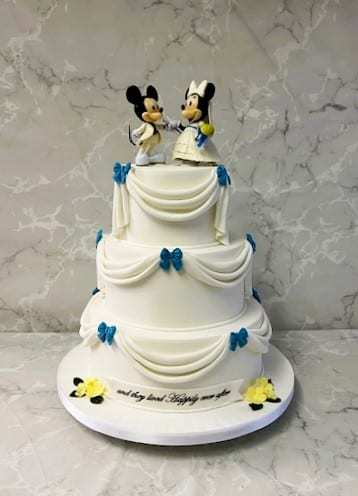 Disney-Inspired-Mickey-Minnie Wedding-Cake