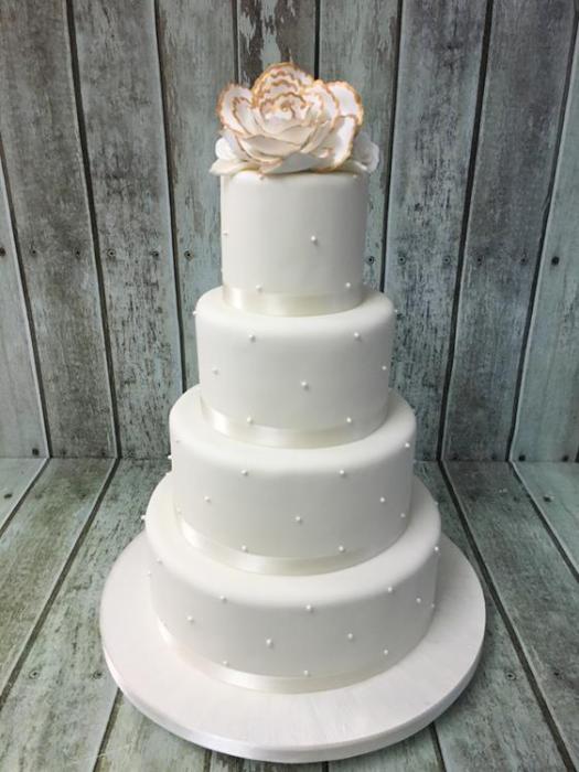 Wedding cake Dublin Ireland  , novelty sports fashion  princess  vintage cake Dublin Ireland