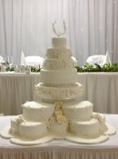 Extra large William and Kate Middleton  wedding cake