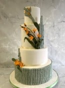 Rustic-Bamboo-wedding-cake-