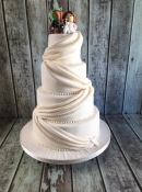 drape wedding cake