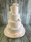 roses and dots wedding cake