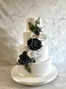 vintsage-gray-roses-with-silver-leaf-and-peony-roses