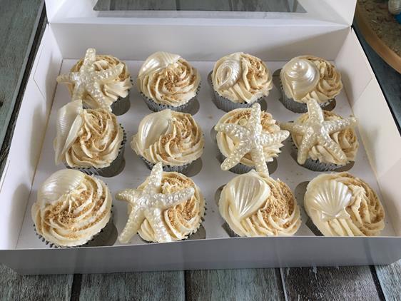 seaside wedding cup cakes