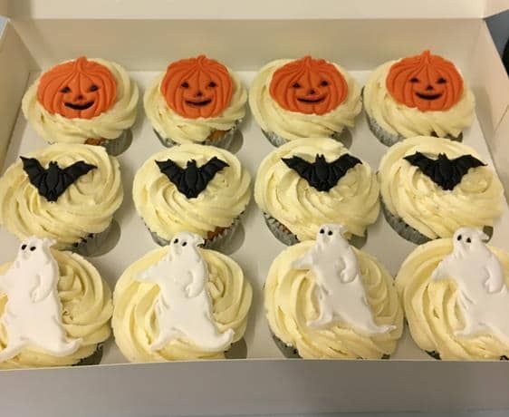 Halloween wedding cup cakes