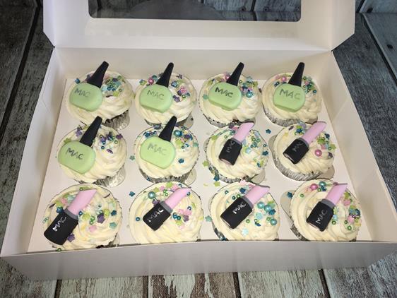 cup cakes wedding hens  celebration