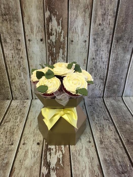 cup cakes wedding hens  celebration