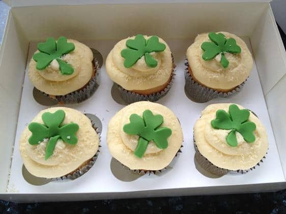 cup cakes wedding hens  celebration