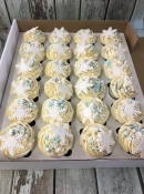 snowflake wedding cup cakes